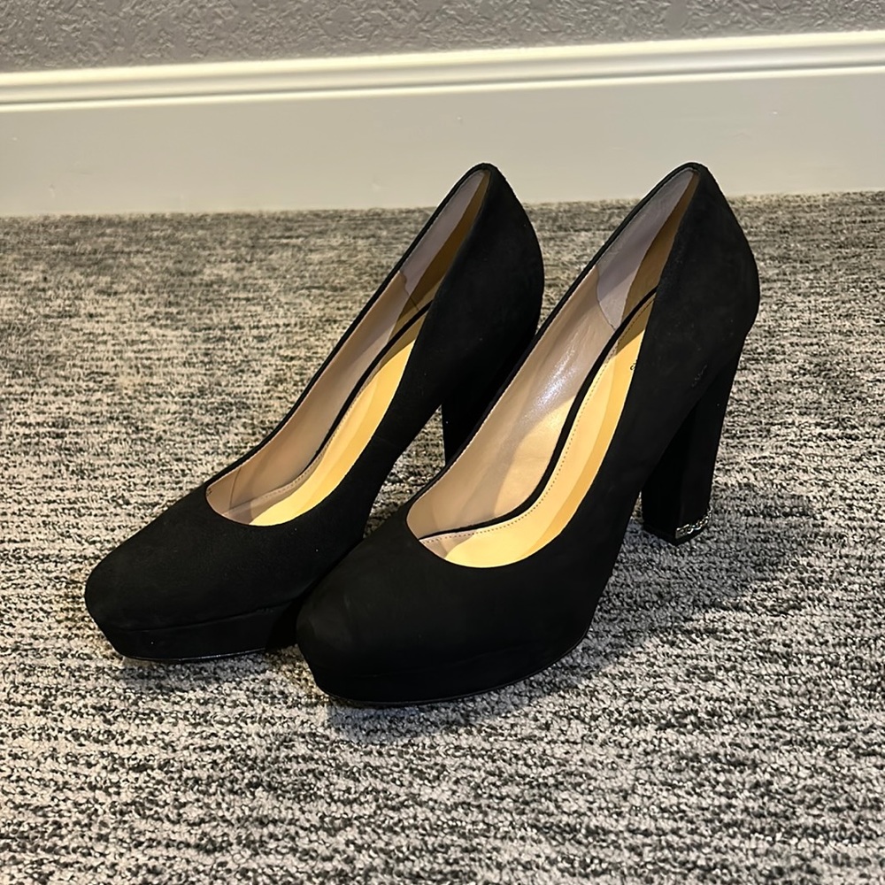 Black micheal kors heels